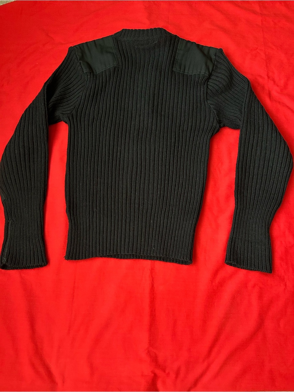 Citadel Wool Ribbed V-Neck Sweater - Picture 8 of 8